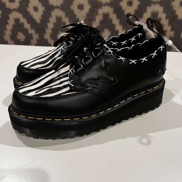 Dr. Martens Ramsey Zebra creeper - Picture 2 of 7